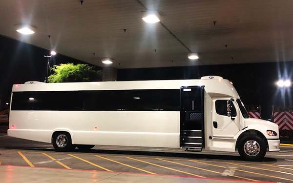 limo party bus rental Detroit with great sound system